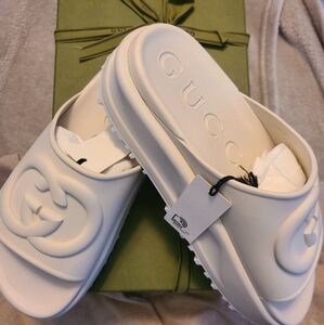 GUCCI Interlocking G Platform Slides. Off-Wh Sandals, Women US 8 EU38 NEW IN BOX